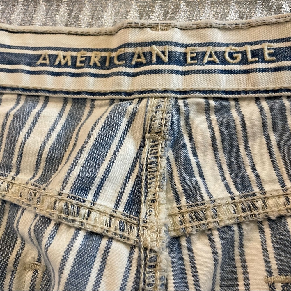 NWOT - American Eagle - Size 14 - Blue and White Striped “Mom” Shorts - Picture 6 of 10